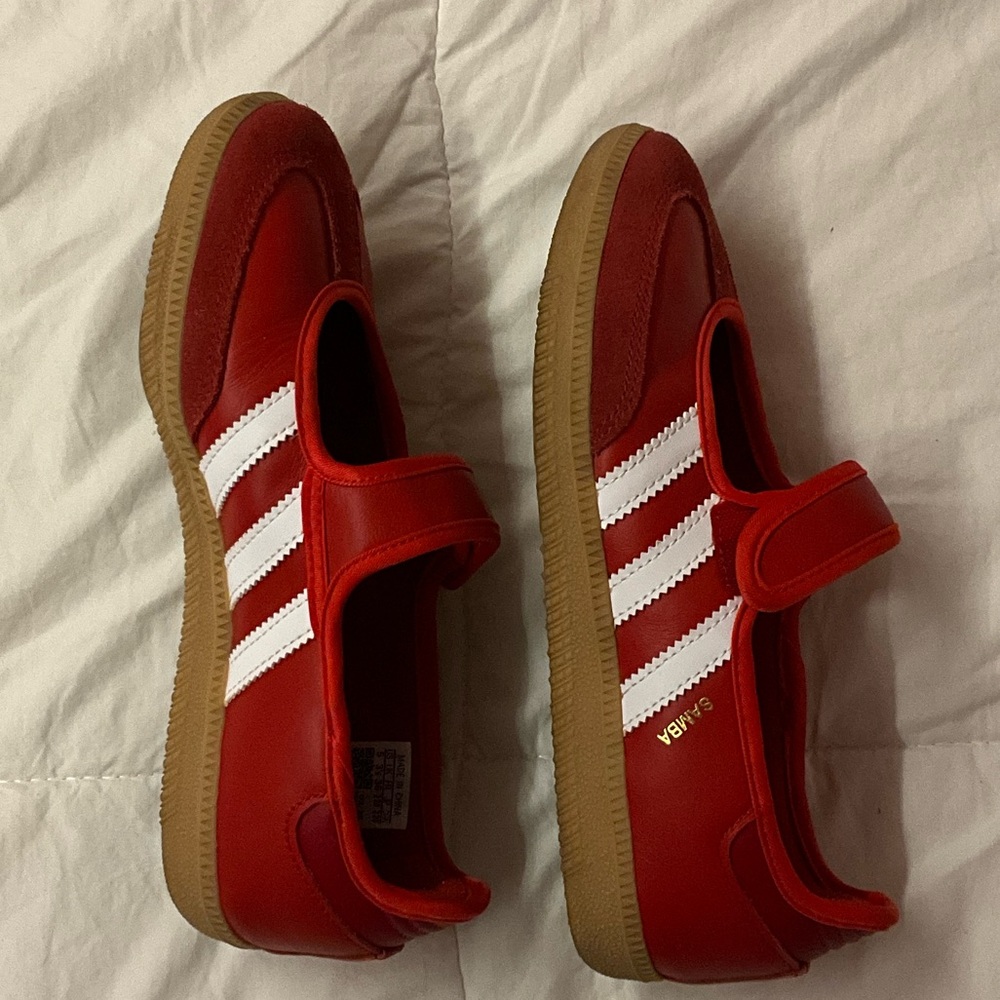 SOLD!!! Adidas Women's Red Flats with White Stripes (Size 5 US) - Picture 2 of 4
